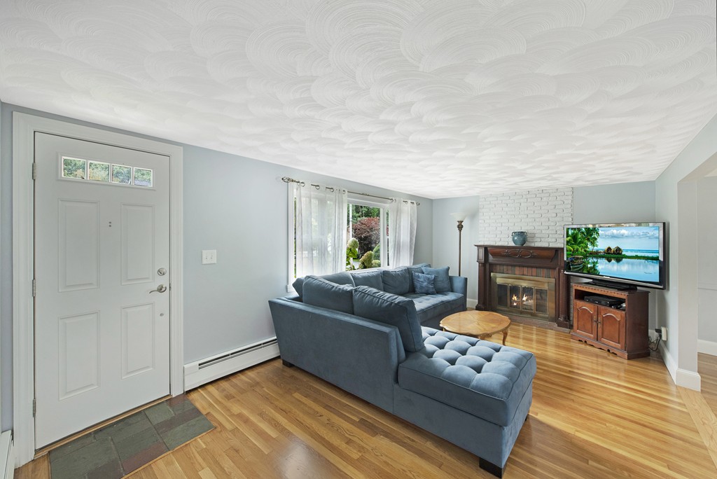 4 Williams Road North Reading, MA 01864 - Photo 15 of 27 Gallery Image 15