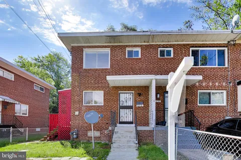 $299,000 | 637 Maury Avenue, Oxon Hill, MD 20745