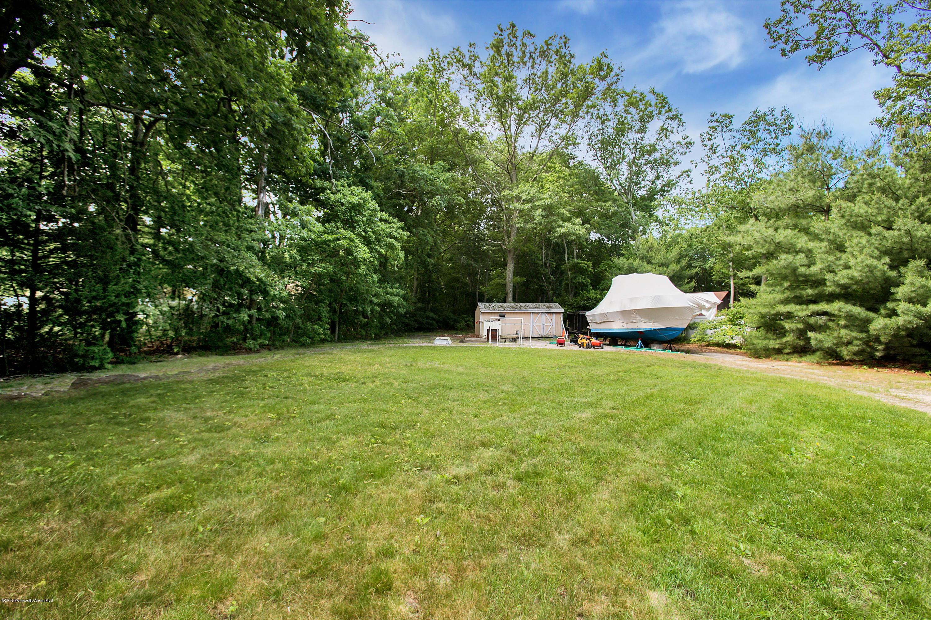 553 Aldrich Road Howell, NJ 07731 - Photo 26 of 27 553 Aldrich Rd Howell NJ 07731-print-025