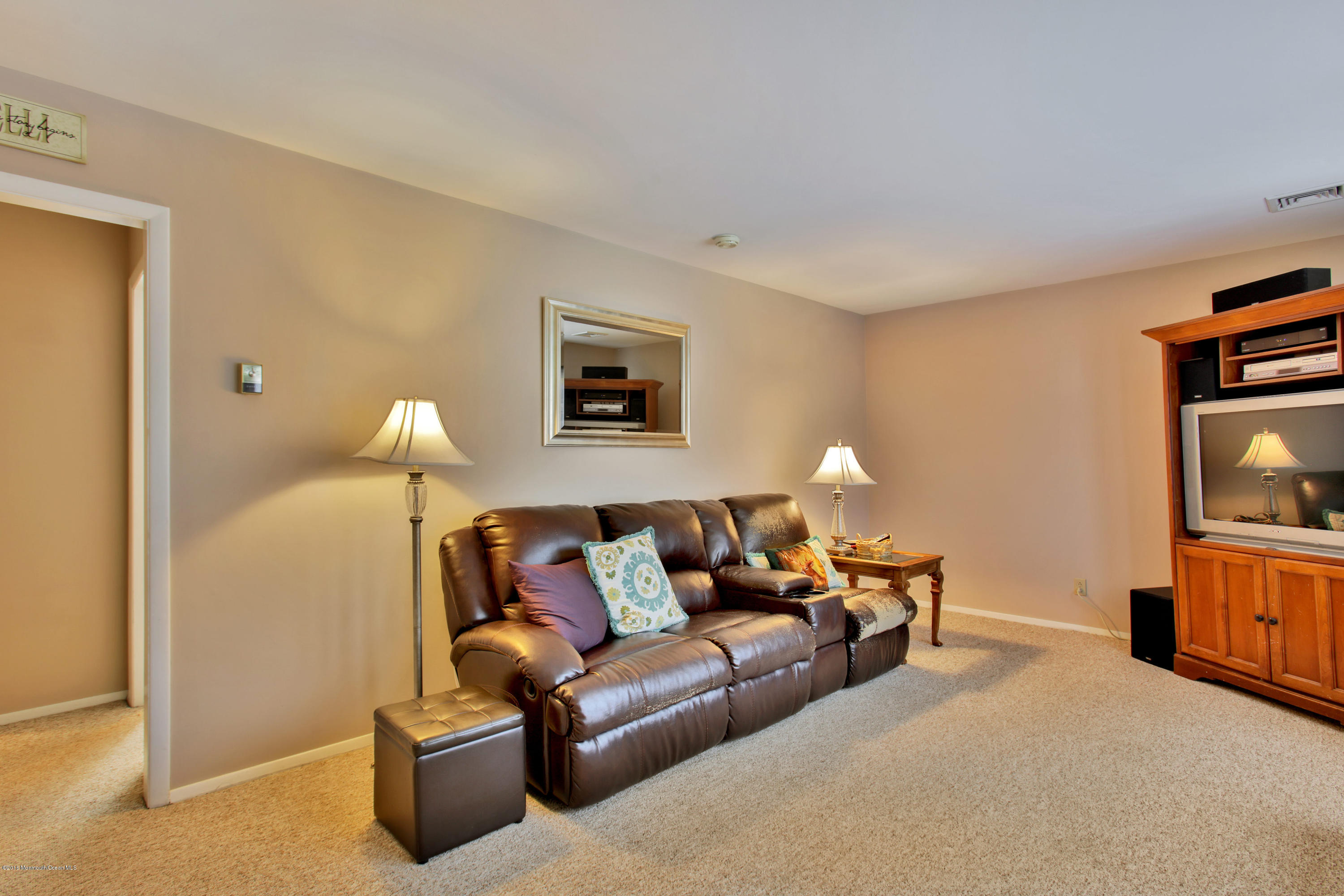 553 Aldrich Road Howell, NJ 07731 - Photo 10 of 27 553 Aldrich Rd Howell NJ 07731-print-006