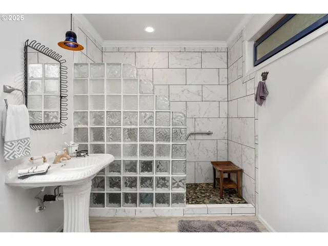 $799,900 | 8970 Southeast Kingswood Way, Damascus, OR 97089