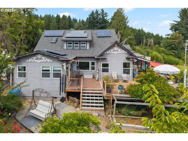 $799,900 | 8970 Southeast Kingswood Way, Damascus, OR 97089