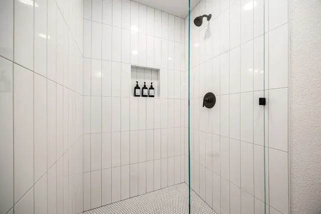 $1,275,000 | 2701 Friar Tuck Lane, Austin, TX 78704