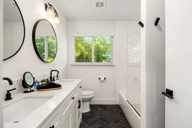 $1,275,000 | 2701 Friar Tuck Lane, Austin, TX 78704