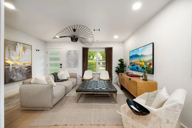 $1,275,000 | 2701 Friar Tuck Lane, Austin, TX 78704