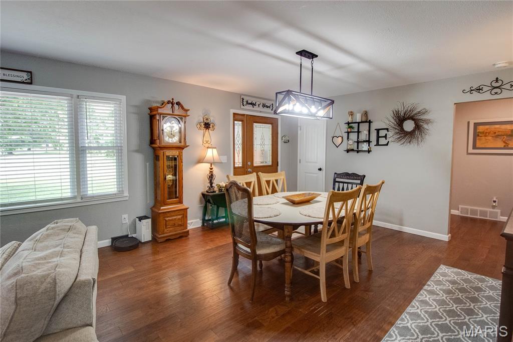 6607 Wenzel Road Alton, IL 62002 - Photo 11 of 55 Gallery Image 11