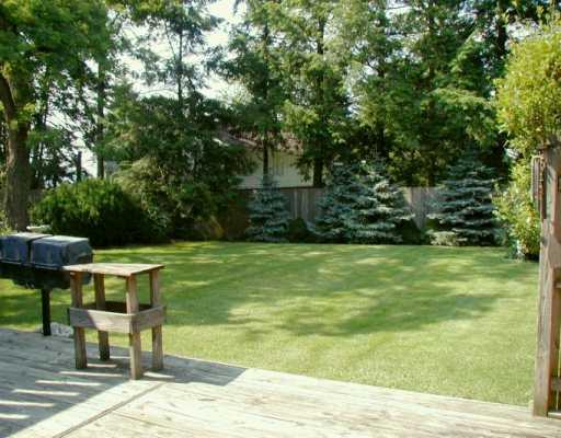 76 Rose Leaf Road Pittsburgh, PA 15220 - Photo 2 of 5 Gallery Image 2