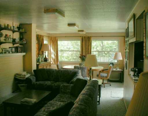 76 Rose Leaf Road Pittsburgh, PA 15220 - Photo 5 of 5 Gallery Image 5