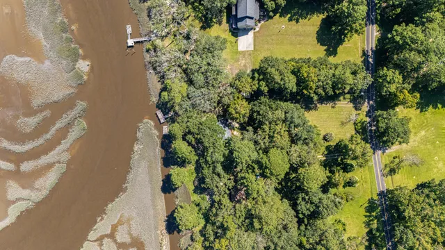 $775,000 | 7299 Commodore Road, Hollywood, SC 29449