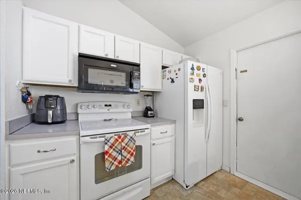 $245,000 | 8139 Fieldside Drive West, Jacksonville, FL 32244