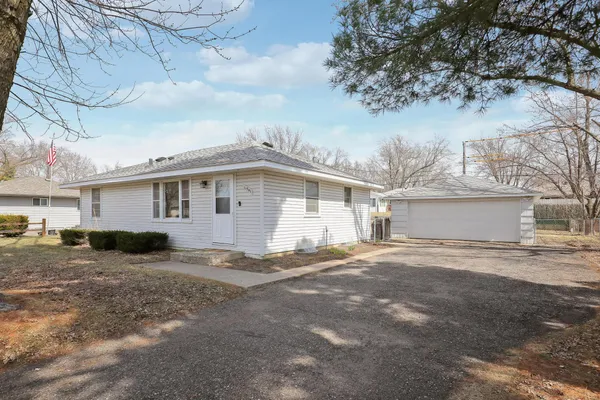 $300,000 | 11541 Juniper Street Northwest, Coon Rapids, MN 55448