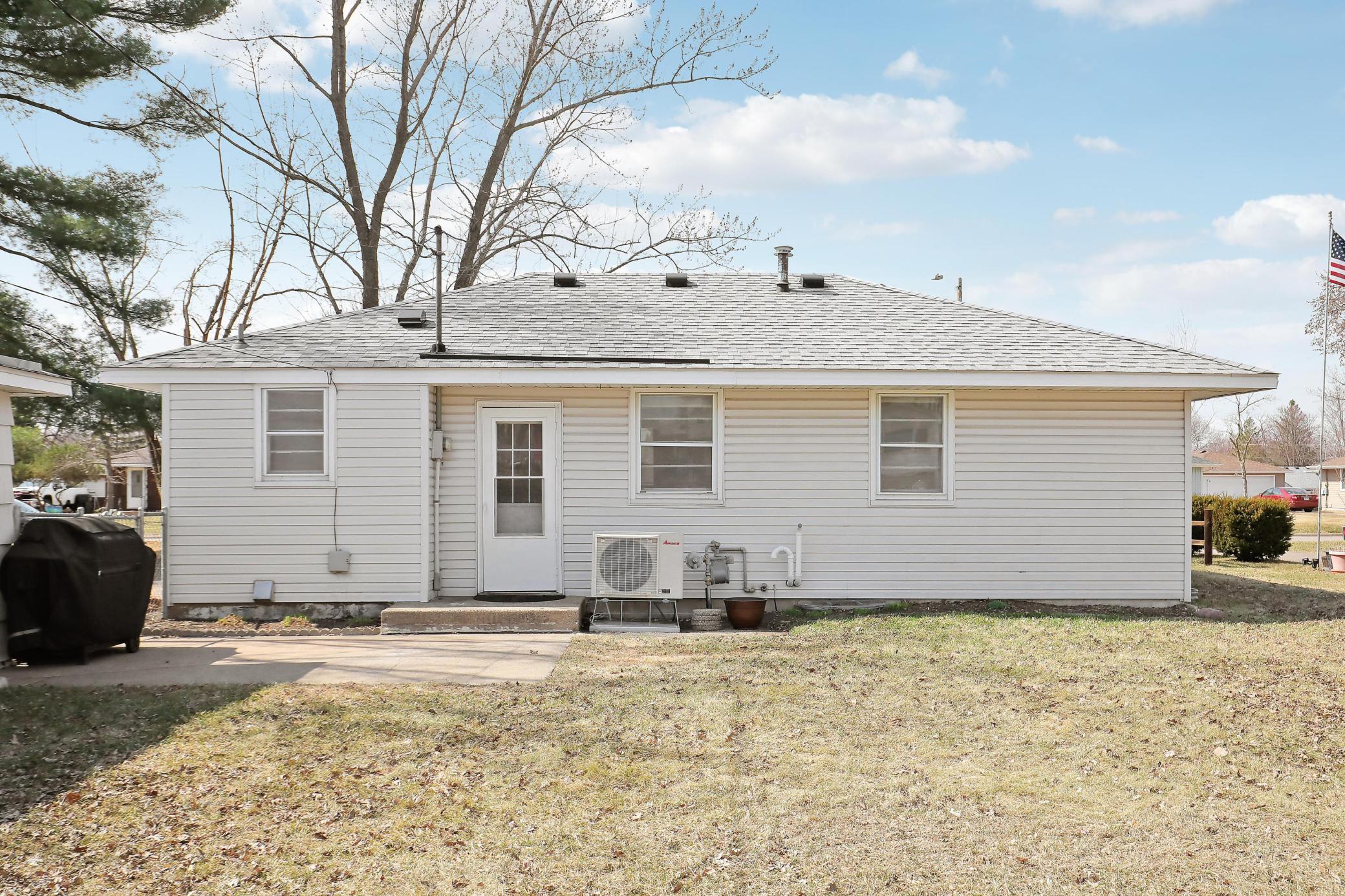 11541 Juniper Street Northwest Coon Rapids, MN 55448 - Photo 26 of 38