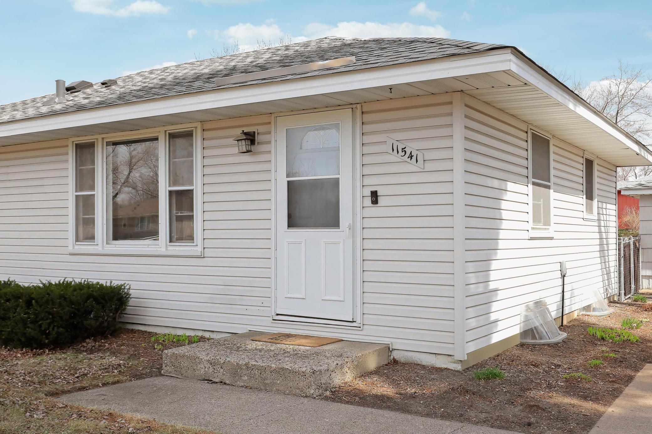 11541 Juniper Street Northwest Coon Rapids, MN 55448 - Photo 35 of 38