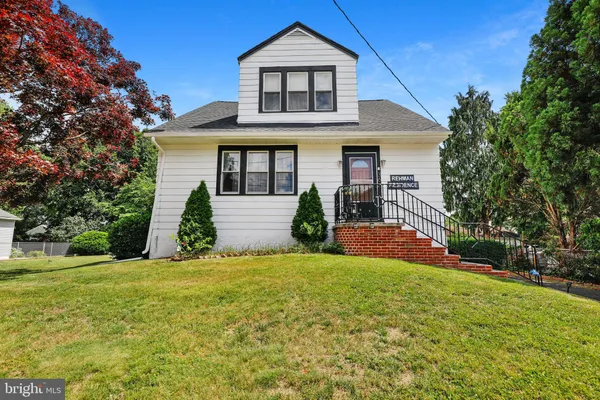 $325,000 | 36 Apple Avenue, Bellmawr, NJ 08031