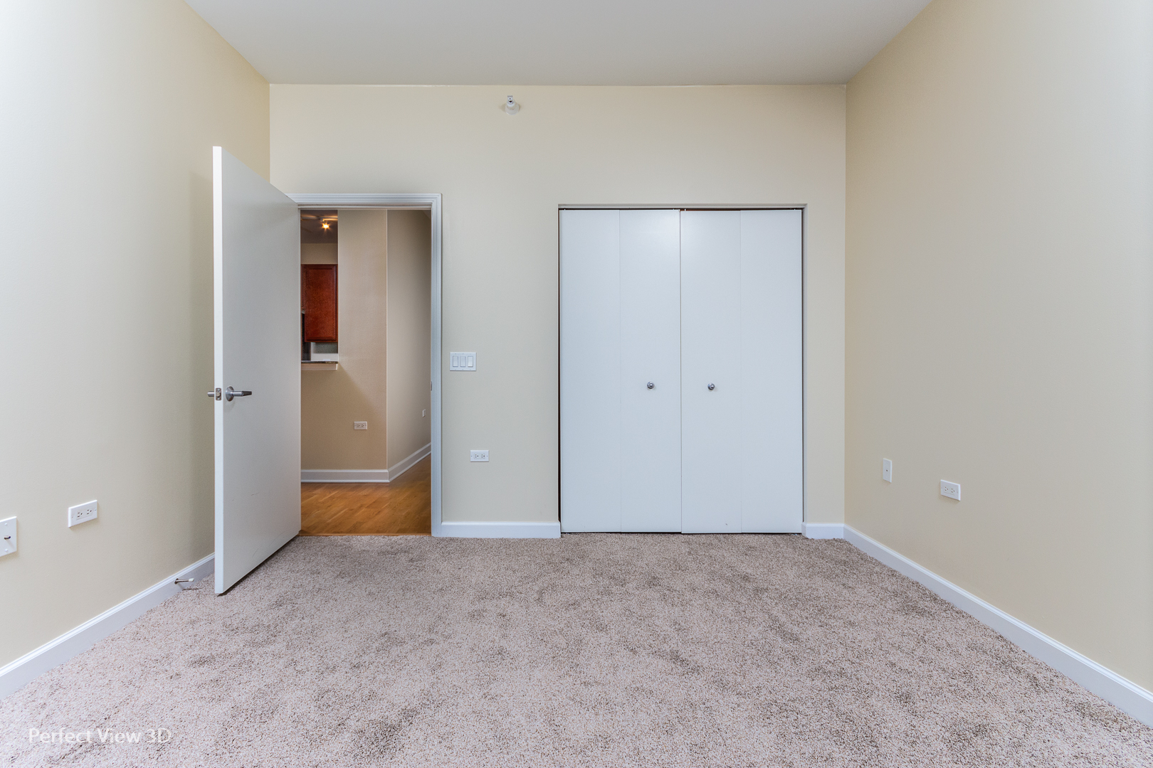 1629 South Prairie Avenue, Unit 2010 Chicago, IL 60616 - Photo 5 of 20 a view of an empty room