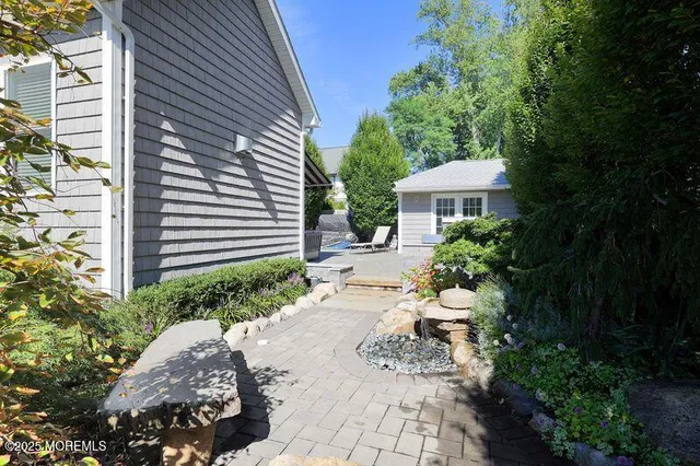 a view of a back yard of the house