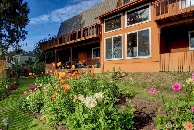 $799,500 | 12509 Patricia Lane, Burlington, WA 98233