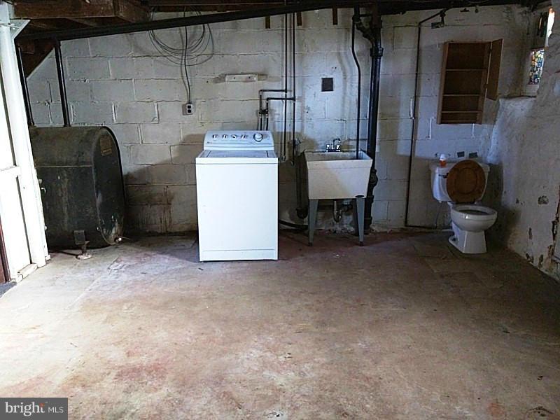 842 Braeside Road Baltimore, MD 21229 - Photo 26 of 26 a view of a room with storage and utility
