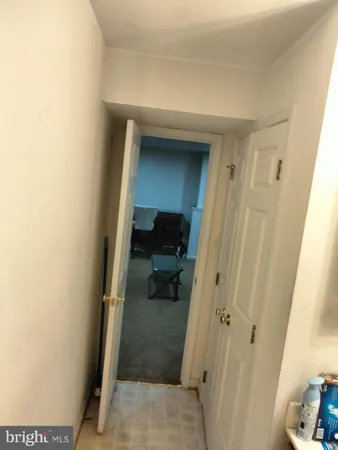 a view of utility room