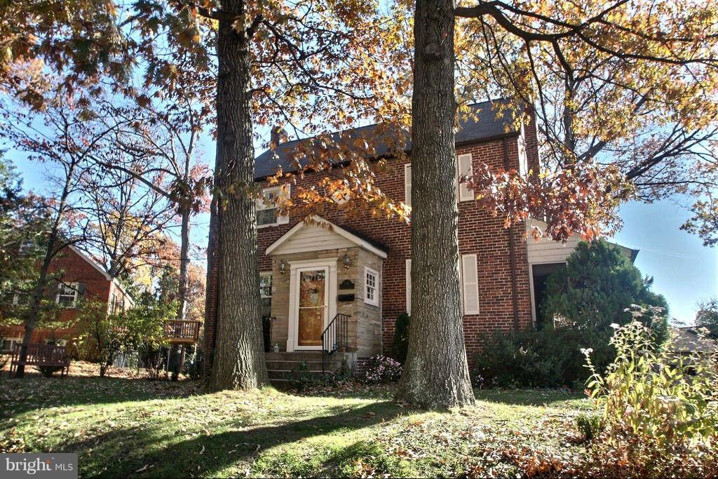 6711 Queens Chapel Road University Park, MD 20782 - Photo 2 of 30 Exterior (Front) 2