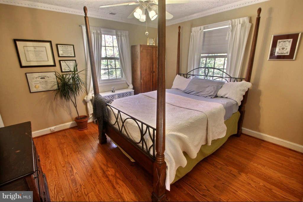 6711 Queens Chapel Road University Park, MD 20782 - Photo 24 of 30 Bedroom (Master)