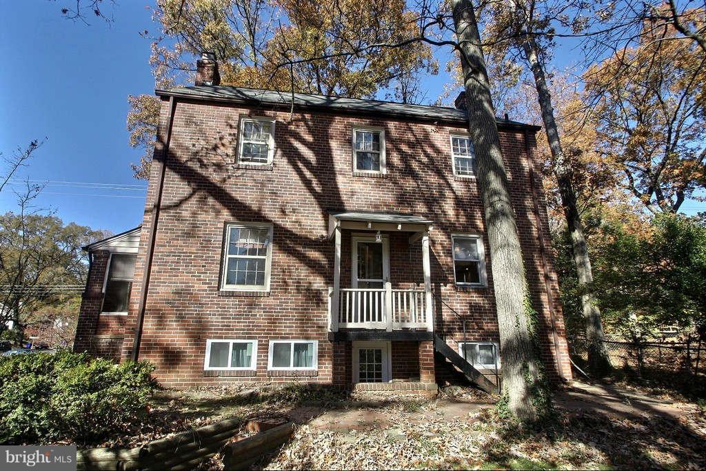 6711 Queens Chapel Road University Park, MD 20782 - Photo 3 of 30 Exterior (Rear)