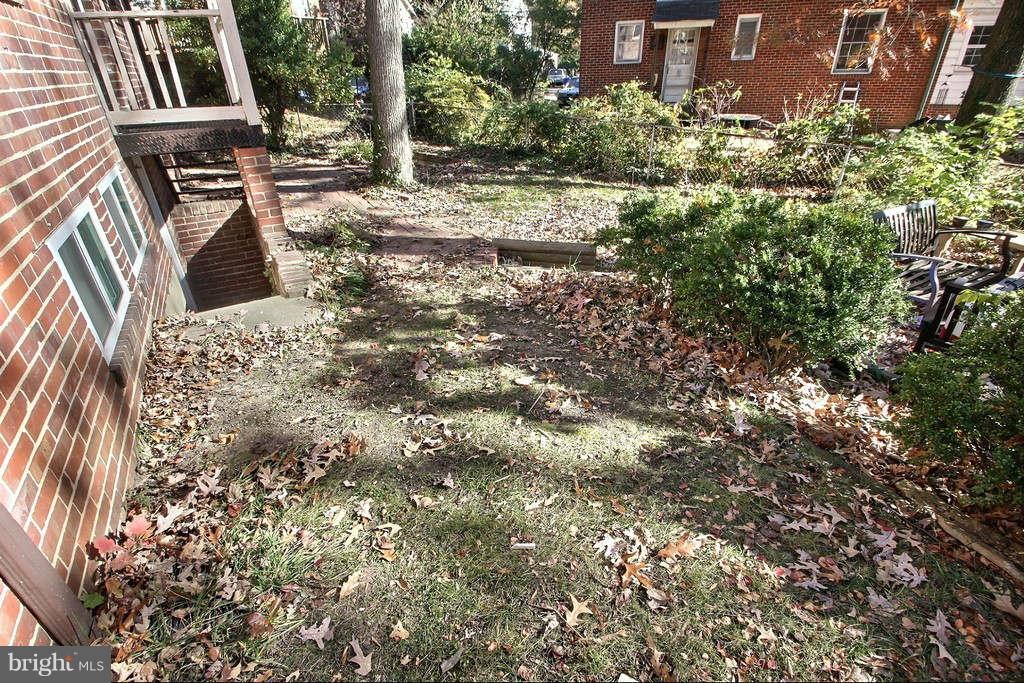6711 Queens Chapel Road University Park, MD 20782 - Photo 4 of 30 Rear Yard