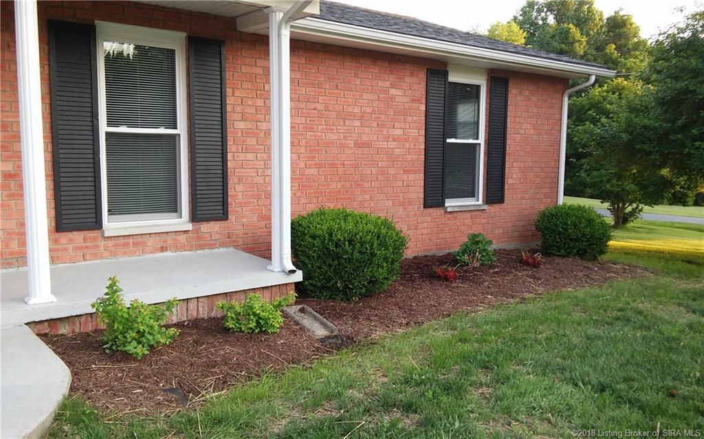 2139 West Robin Road Scottsburg, IN 47170 - Photo 4 of 22 Gallery Image 4