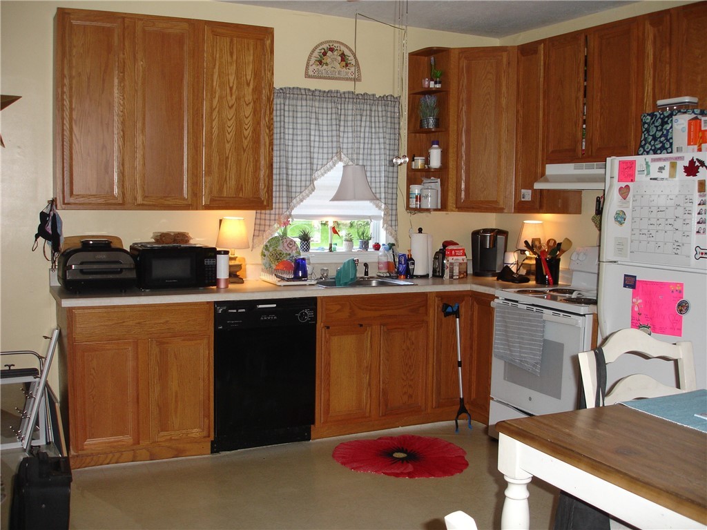 332 Grove Street Woonsocket, RI 02895 - Photo 18 of 28