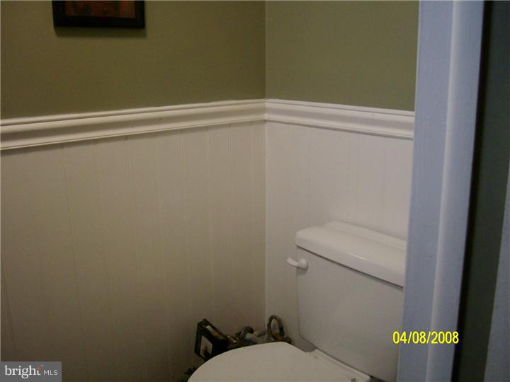 7440 Brockton Road Philadelphia, PA 19151 - Photo 21 of 23 Half Bath