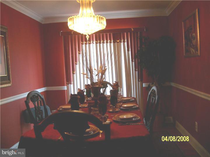 7440 Brockton Road Philadelphia, PA 19151 - Photo 7 of 23 Dining Room