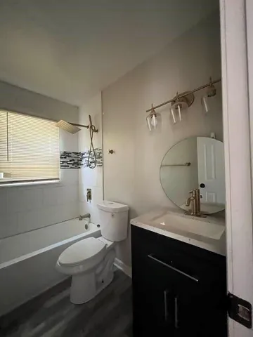 $185,000 | 2402 North Liberty Street, Independence, MO 64050