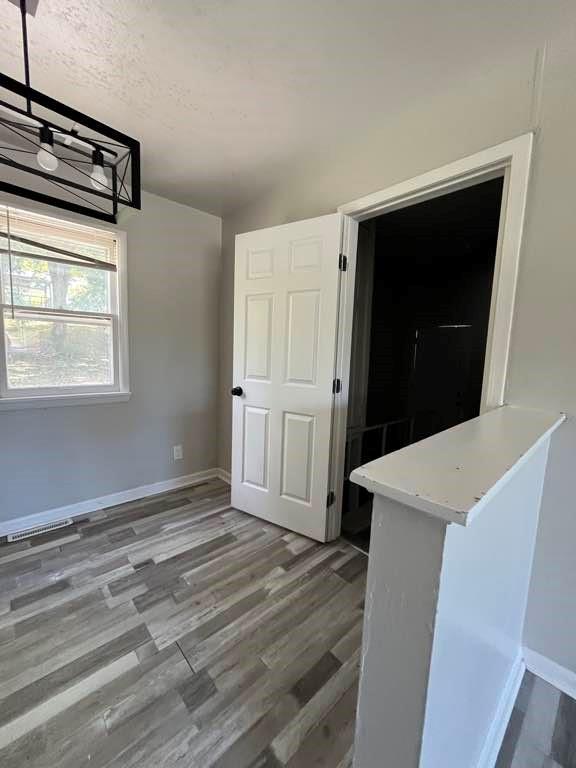 2402 North Liberty Street Independence, MO 64050 - Photo 8 of 28