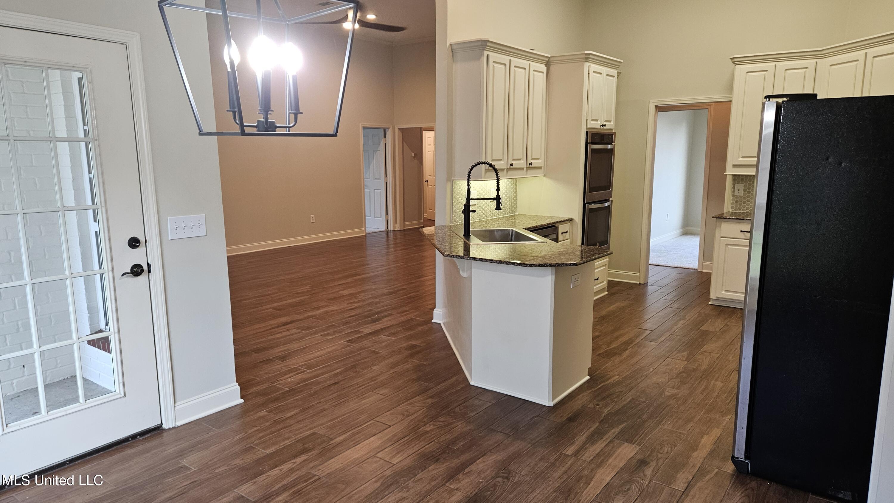 126 Turtle Ridge Drive Brandon, MS 39047 - Photo 28 of 95 Dinning