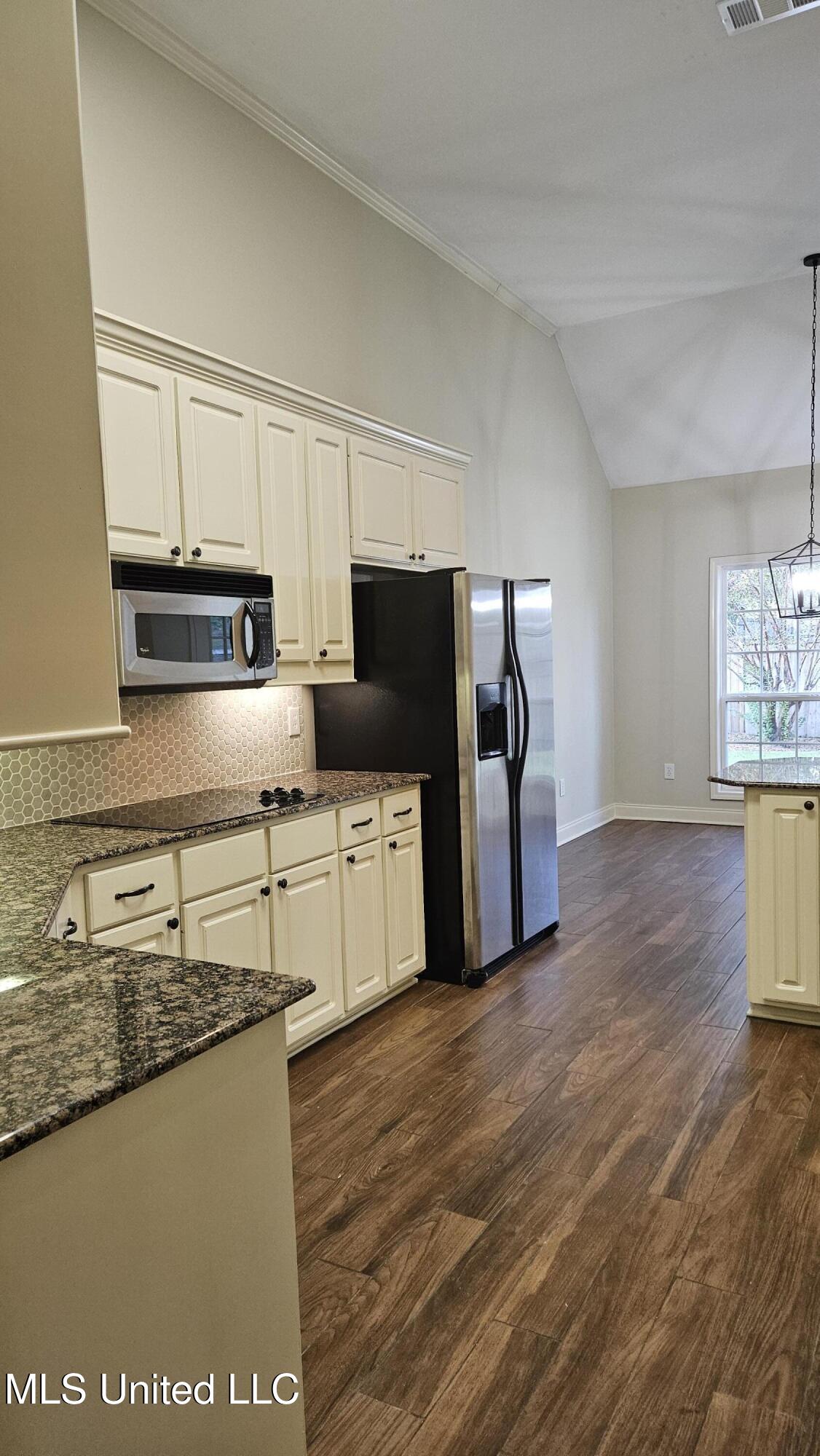 126 Turtle Ridge Drive Brandon, MS 39047 - Photo 36 of 95 Kitchen