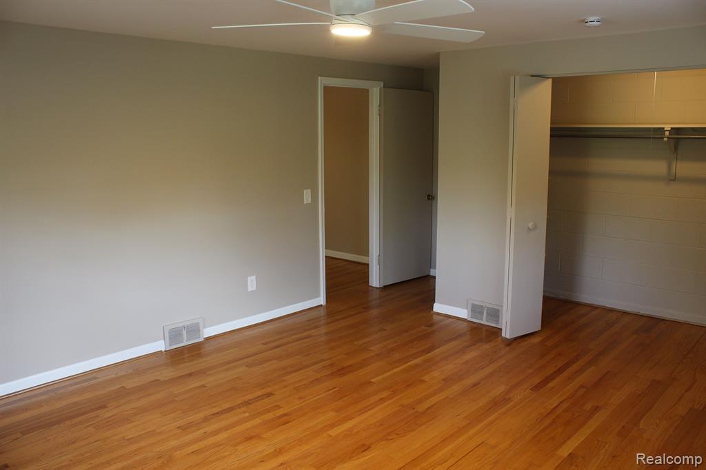 1006 Tottenham Road Birmingham, MI 48009 - Photo 34 of 50