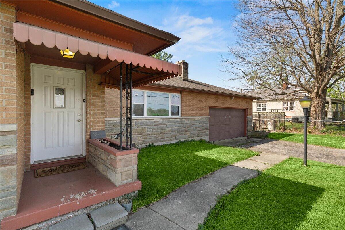 2821 Dayton Springfield Road Springfield, OH 45506 - Photo 6 of 51