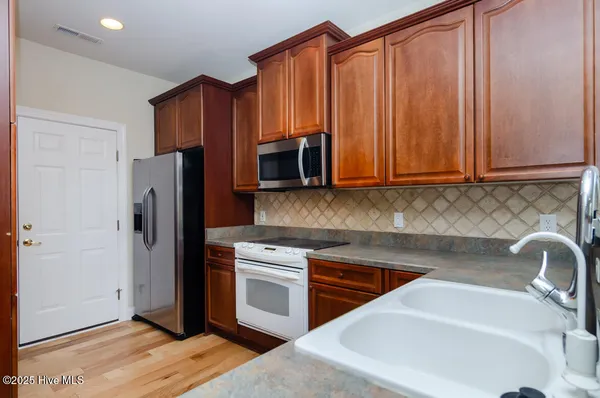 $2,500 | 1108 Veranda Court, Leland, NC 28451