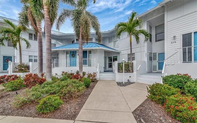 $335,000 | 829 Audubon Drive, Unit 829, Bradenton, FL 34209