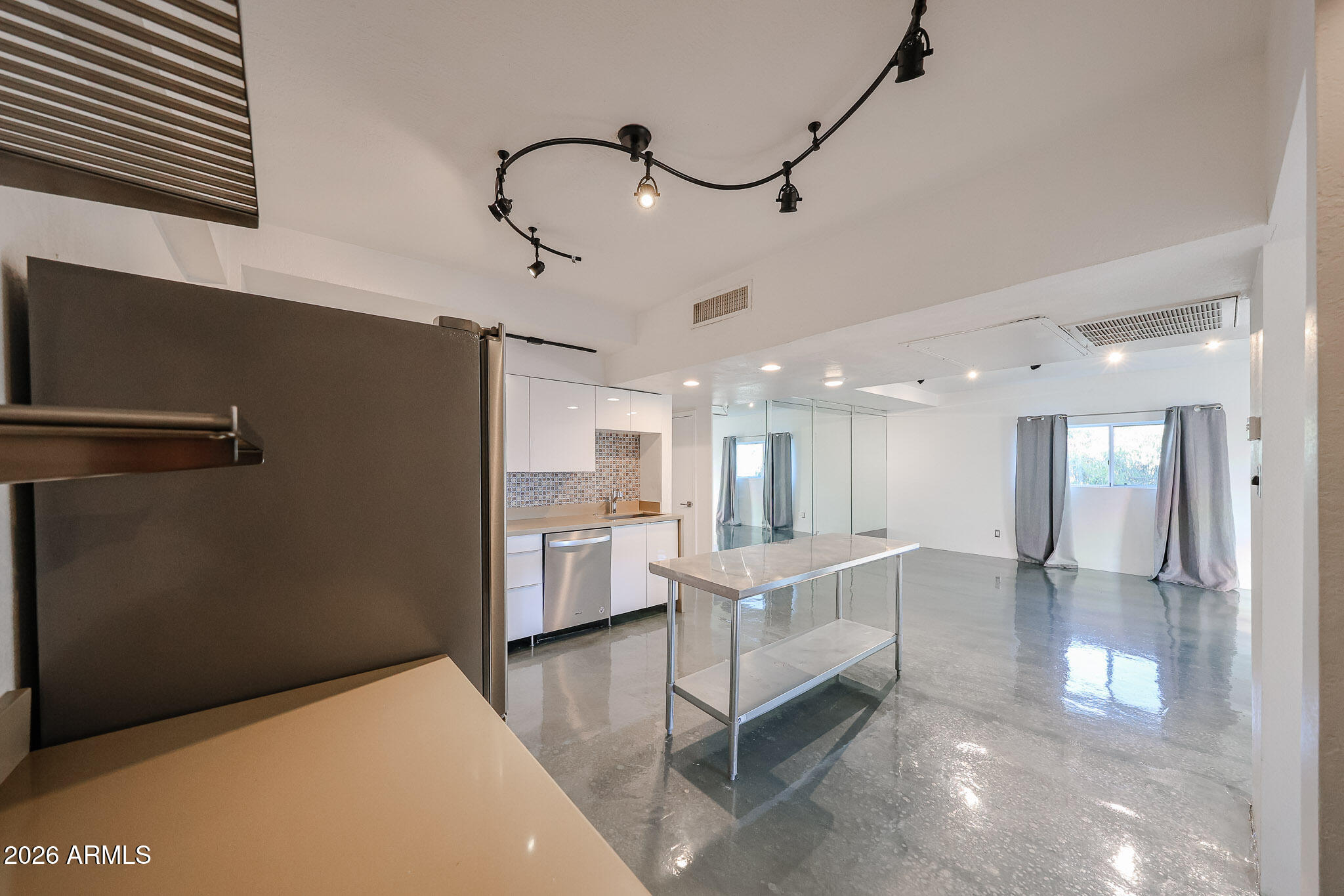 353 East Thomas Road, Unit C501 Phoenix, AZ 85004 - Photo 26 of 53 B (8)