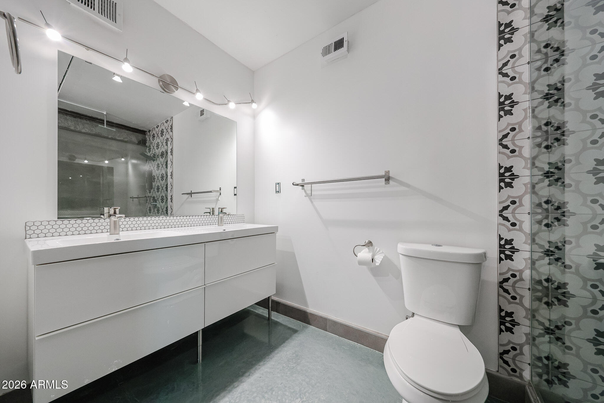 353 East Thomas Road, Unit C501 Phoenix, AZ 85004 - Photo 52 of 53 B (38)