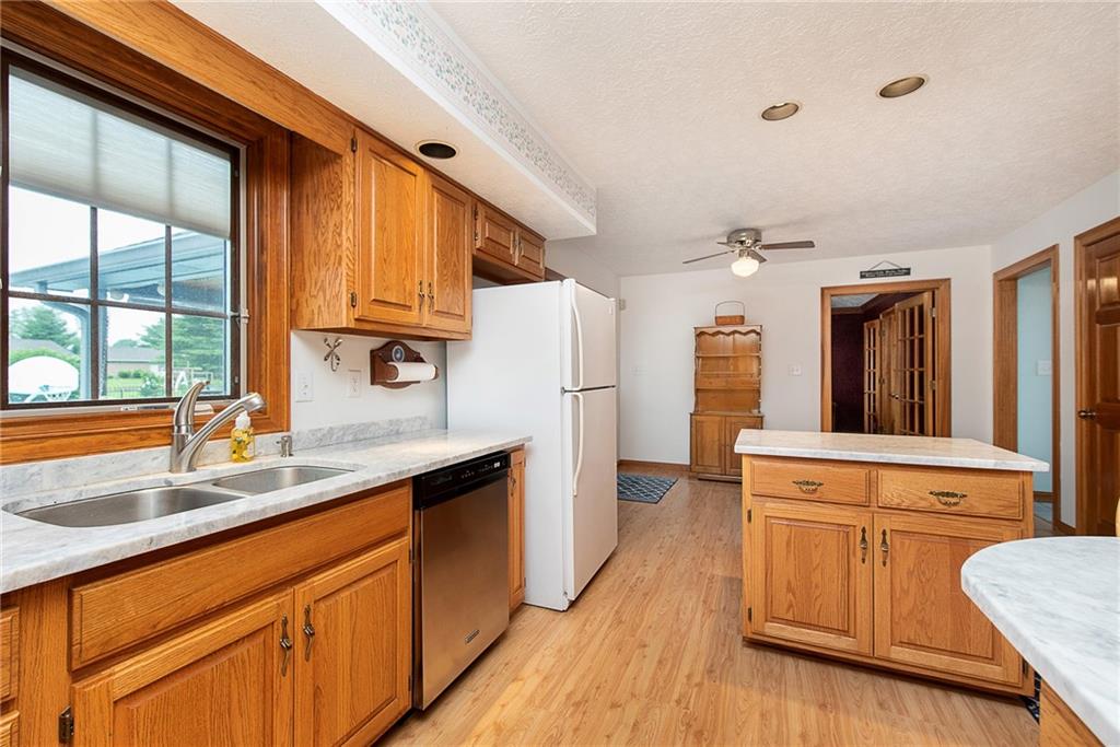 6050 Hunters Ridge Drive Plainfield, IN 46168 - Photo 7 of 21 Gallery Image 7