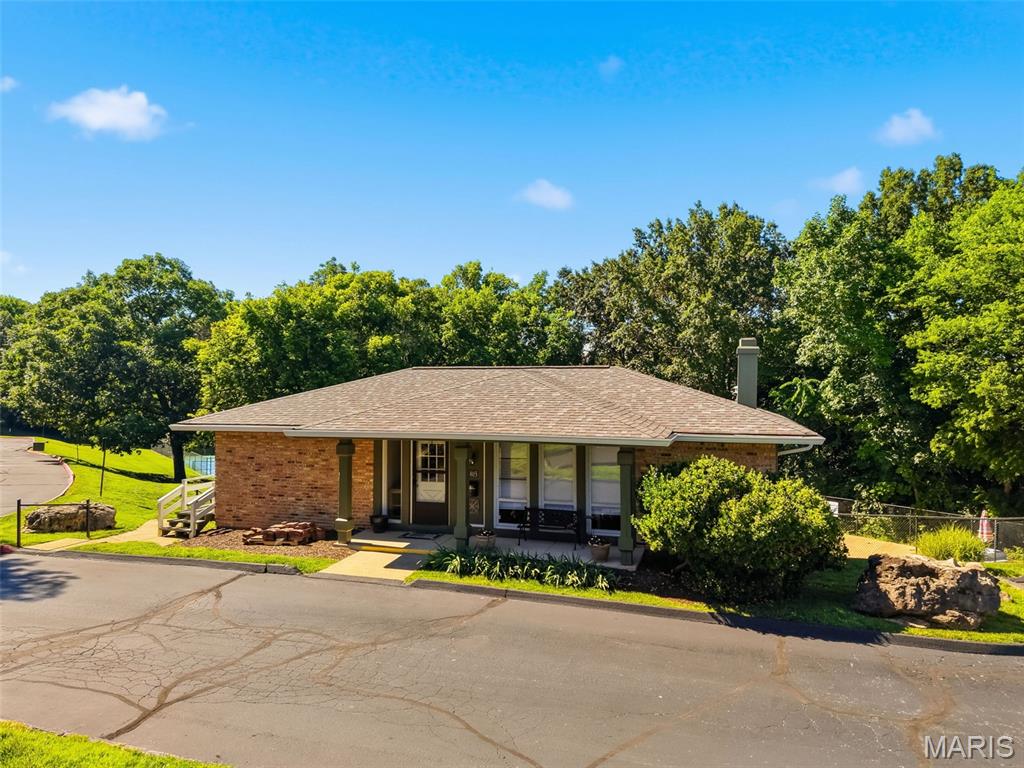 2373 Hiddengarden Court Ballwin, MO 63021 - Photo 23 of 57