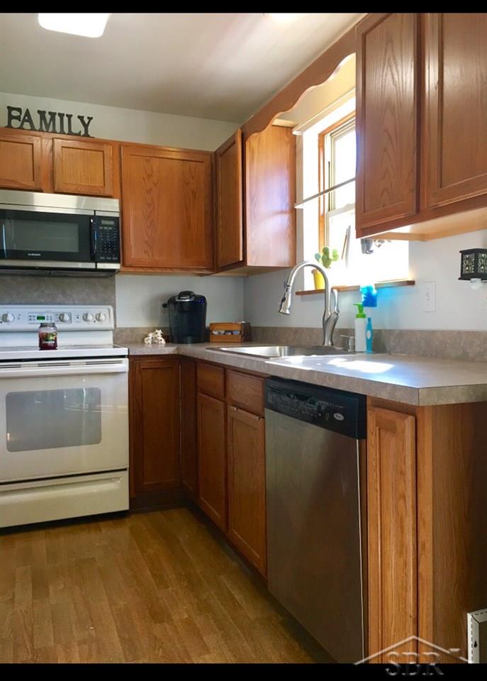 7266 Pettit Road Birch Run, MI 48415 - Photo 8 of 17 31333299-7.JPG