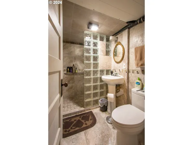 $897,000 | 608 West 6th Street, The Dalles, OR 97058