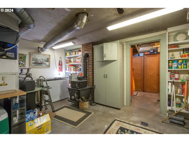 $897,000 | 608 West 6th Street, The Dalles, OR 97058