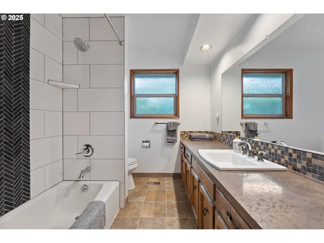 $575,000 | 14646 Northeast Weidler Street, Portland, OR 97230