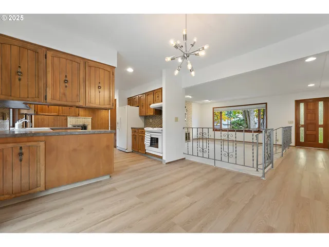 $575,000 | 14646 Northeast Weidler Street, Portland, OR 97230