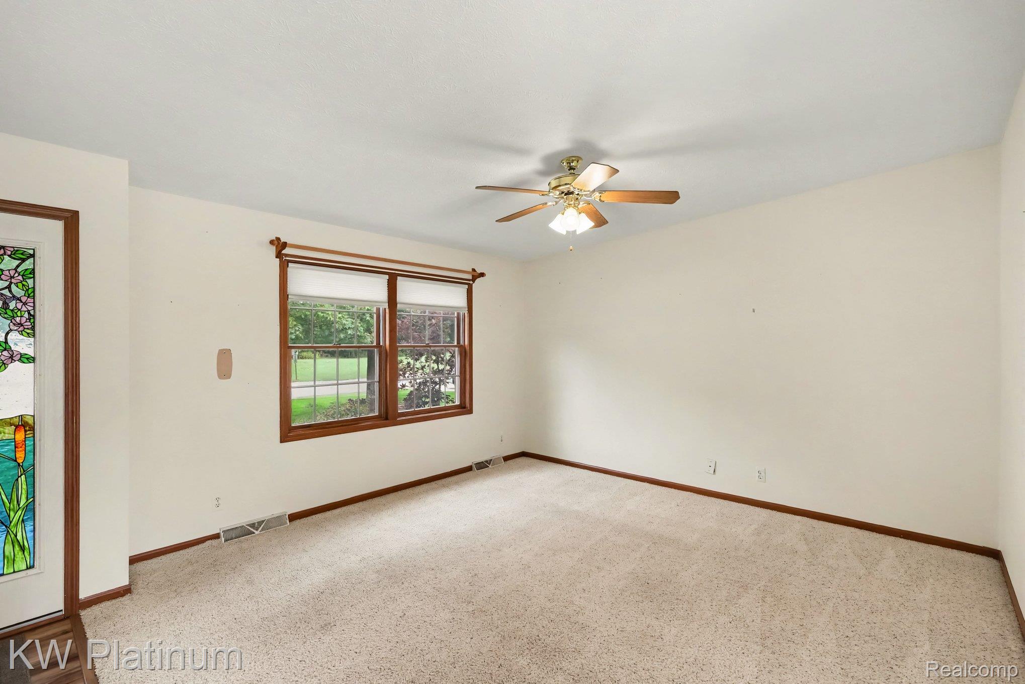 3930 River Road, Unit 20 East China, MI 48054 - Photo 4 of 26 004_file_6747.jpg