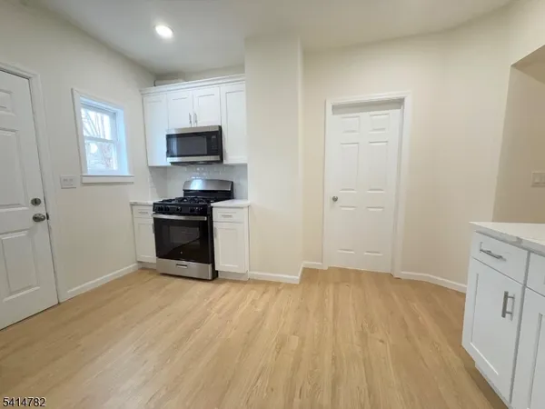 $2,400 | 356 Carnegie Place, Union, NJ 07088